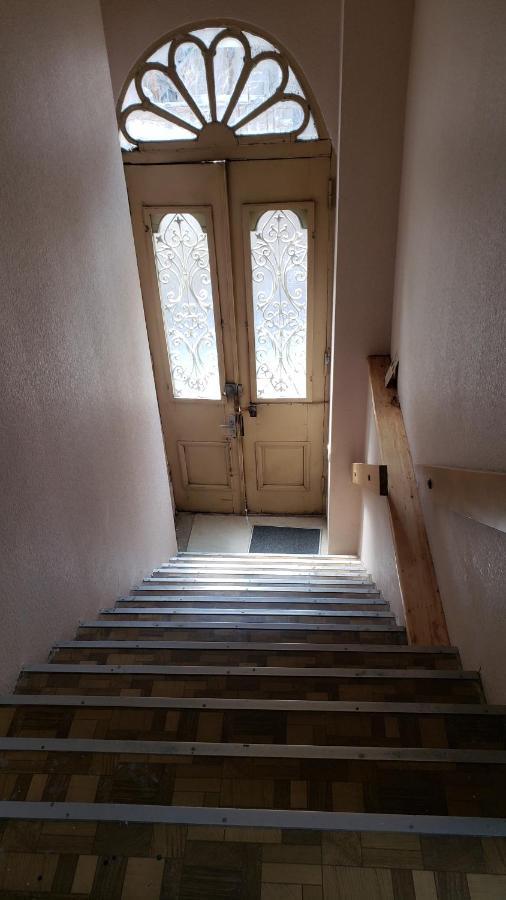 Family Guest House ティビリシ エクステリア 写真
